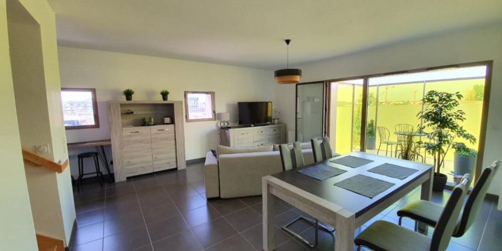 appartement à BORDEAUX (33300)
