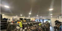 local commercial à LES BILLAUX (33500)
