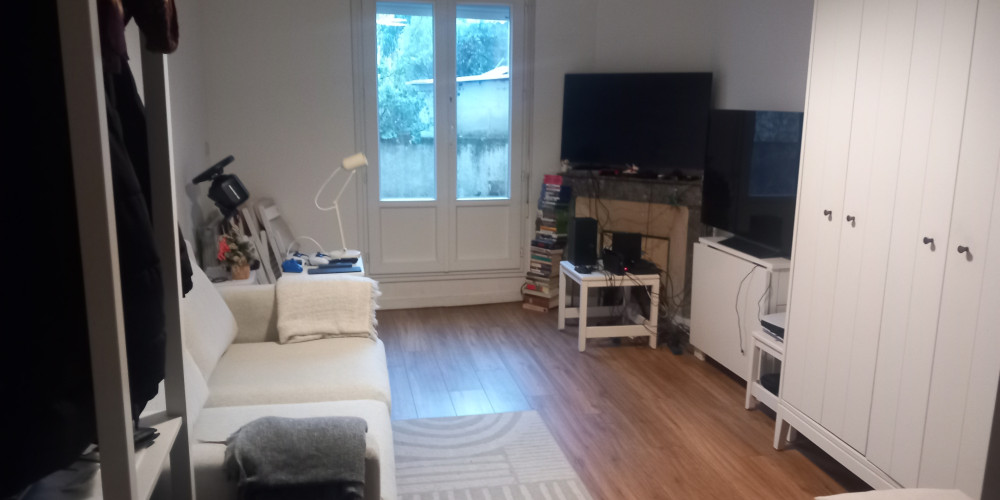 appartement à BORDEAUX (33000)