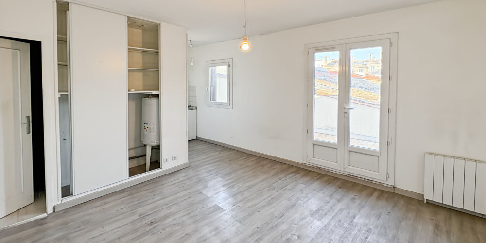 appartement à BORDEAUX (33800)