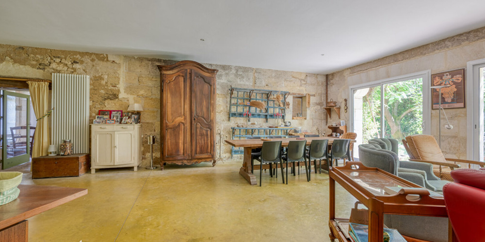 maison à FRONSAC (33126)