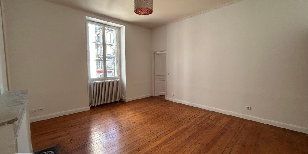 appartement à BORDEAUX (33000)