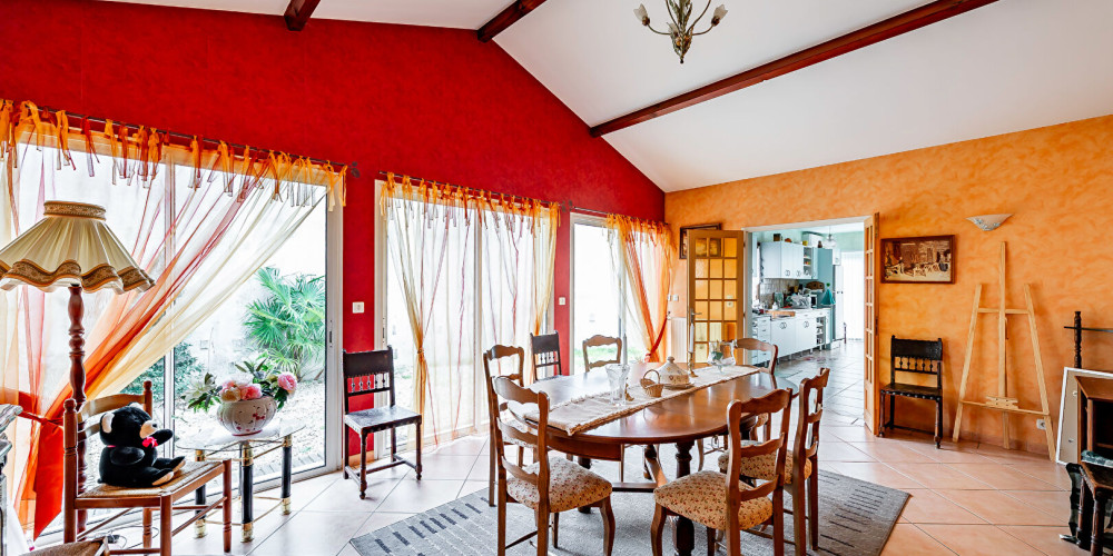 maison à CASTILLON LA BATAILLE (33350)