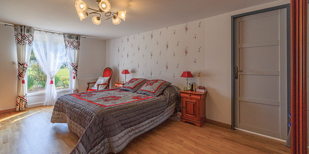 maison à ST MEDARD DE GUIZIERES (33230)