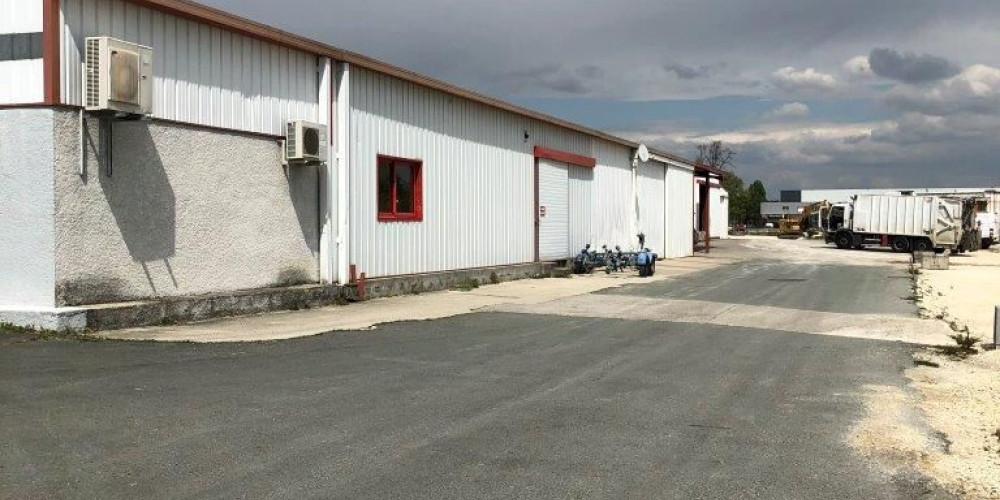 local industriel à CESTAS (33610)