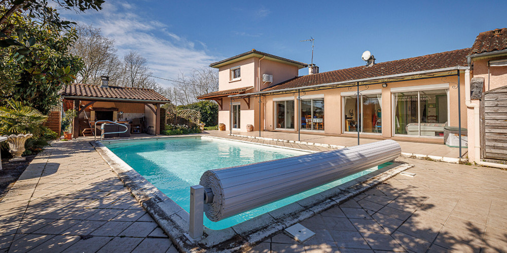 maison à GALGON (33133)