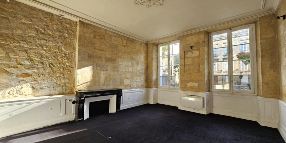 immeuble à BORDEAUX (33000)