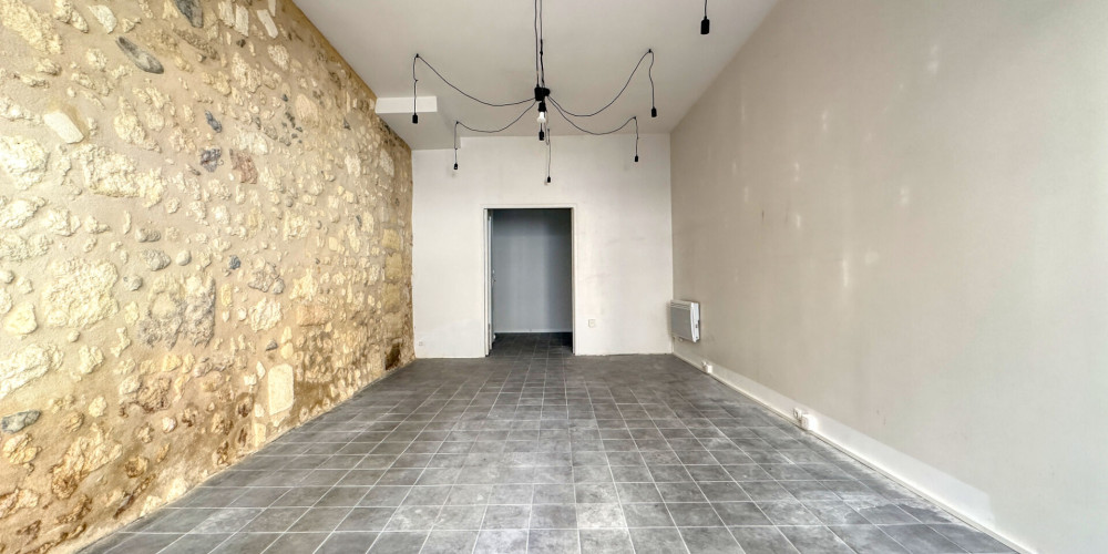 local commercial à BORDEAUX (33000)