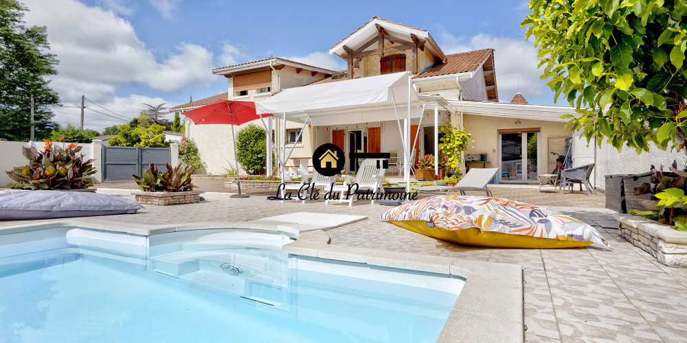 maison à BLANQUEFORT (33290)