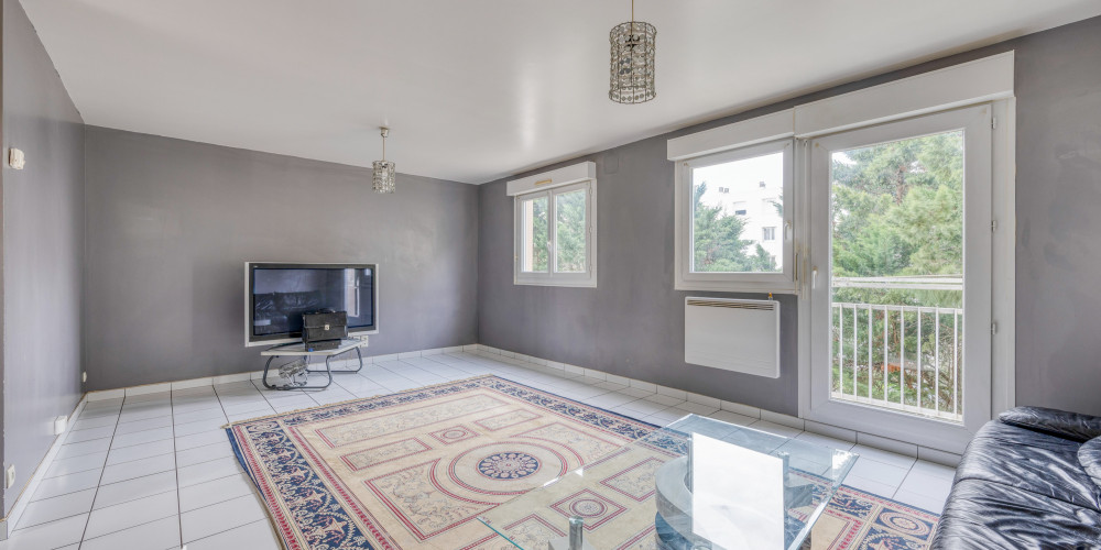 appartement à VILLENAVE D ORNON (33140)
