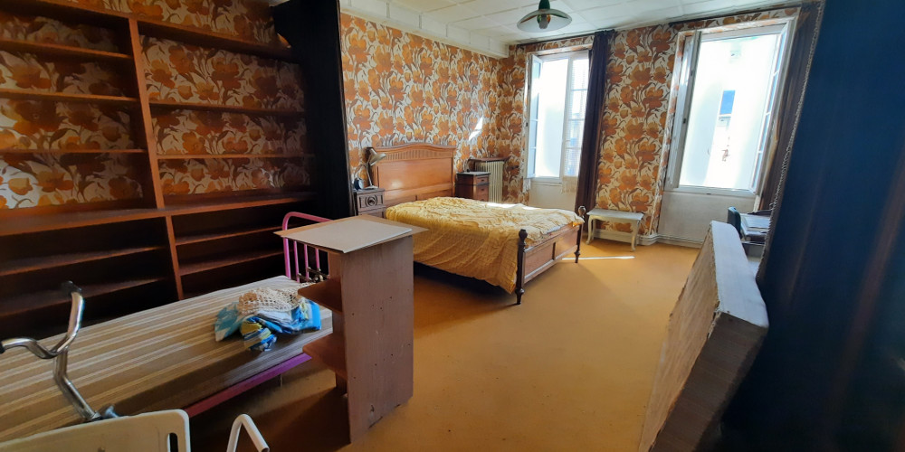 maison à MONSEGUR (33580)