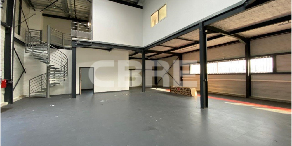 local industriel à MERIGNAC (33700)