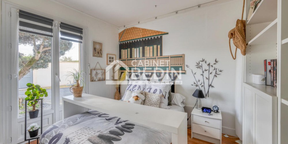 maison à ST LOUBES (33450)