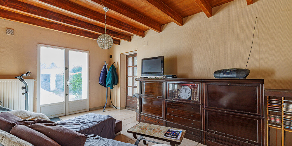 maison à GALGON (33133)