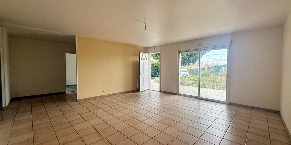 maison à AMBARES ET LAGRAVE (33440)