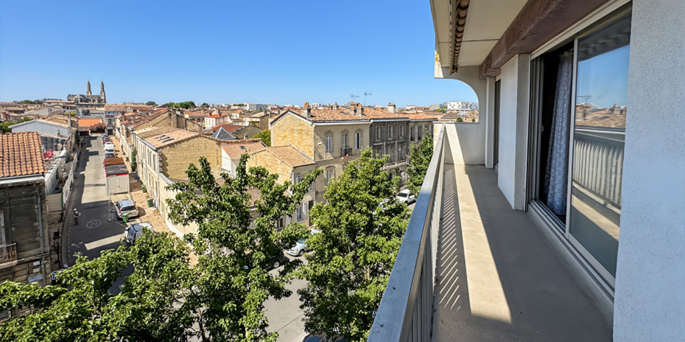 appartement à BORDEAUX (33800)