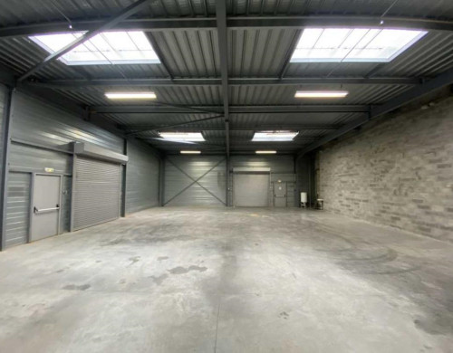 local industriel  LORMONT