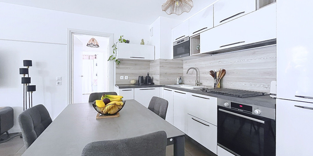 appartement à BORDEAUX (33300)