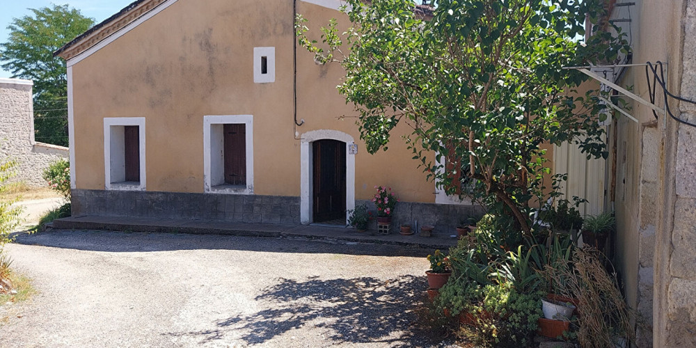 maison à RIOCAUD (33220)
