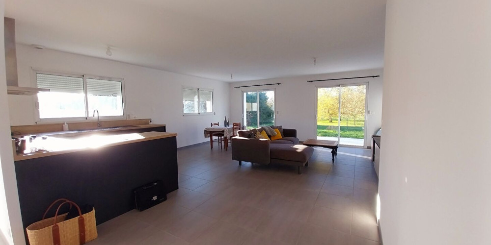 maison à ILLATS (33720)