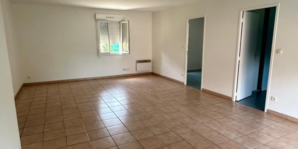 appartement à ETAULIERS (33820)