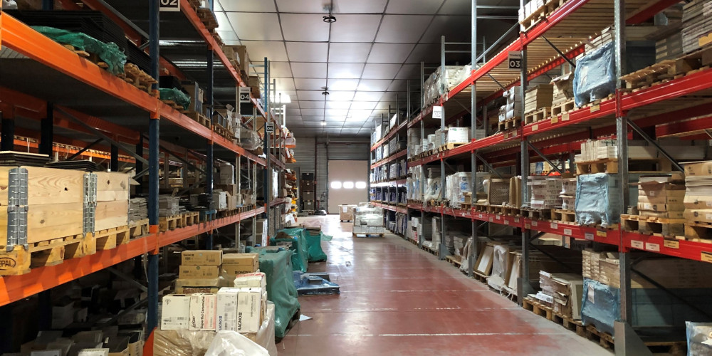 local industriel à CARBON BLANC (33560)