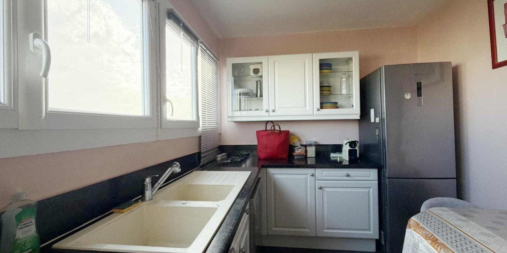 appartement à BORDEAUX (33300)