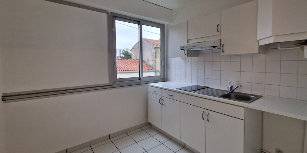 appartement à BORDEAUX (33000)