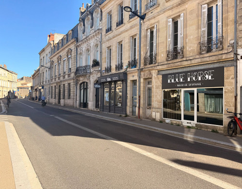 local commercial  BORDEAUX