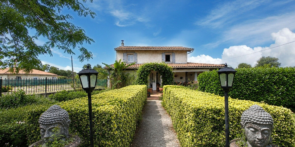 maison à SALLES (33770)