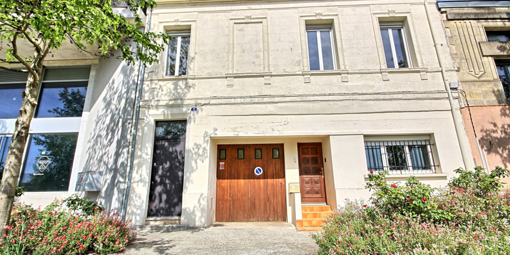 maison à BORDEAUX (33300)