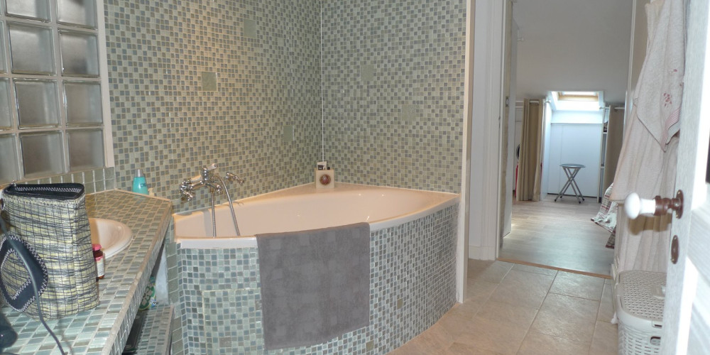 appartement à BORDEAUX (33000)