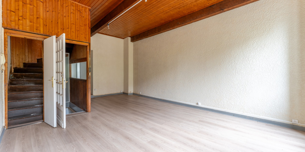 appartement à BORDEAUX (33300)