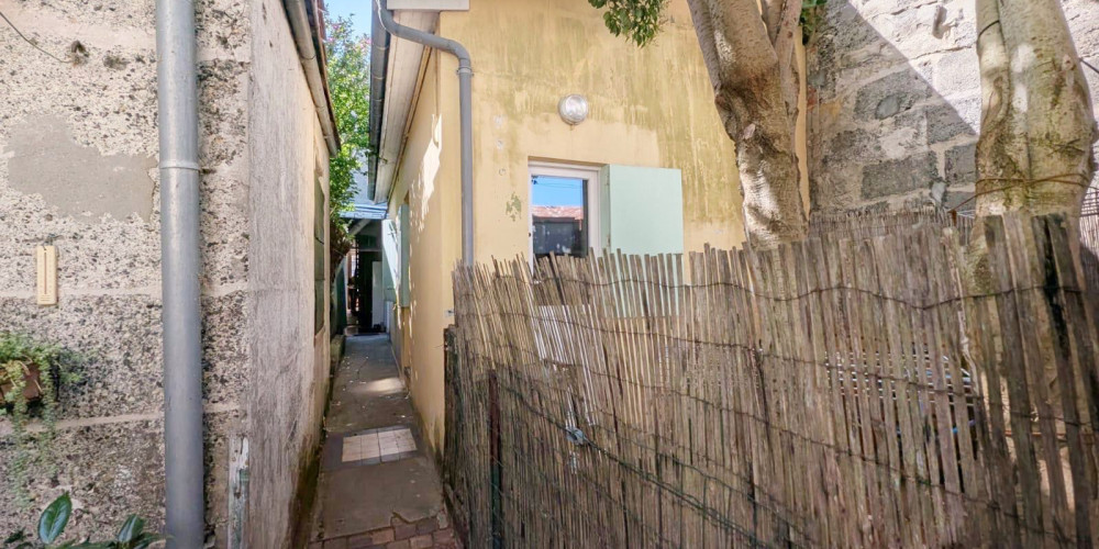 appartement à BORDEAUX (33000)
