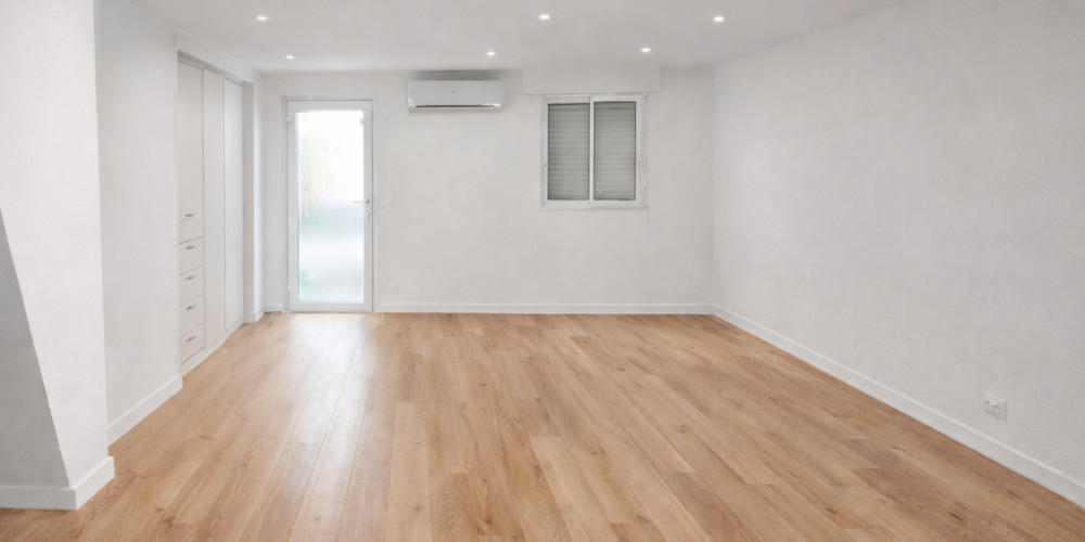 local commercial à ST MEDARD EN JALLES (33160)