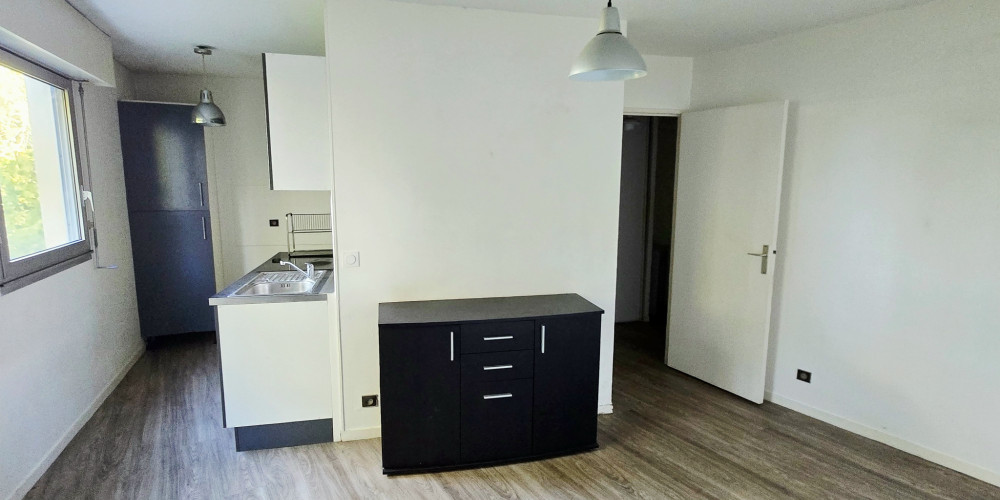 appartement à LE BOUSCAT (33110)