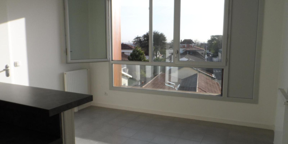 appartement à PESSAC (33600)