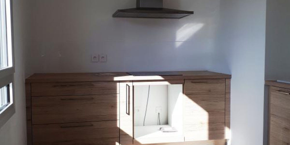 appartement à BORDEAUX (33300)