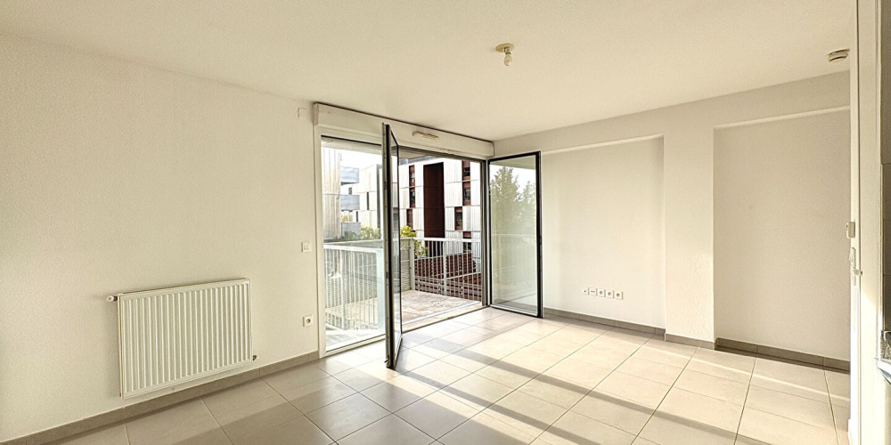 appartement à BORDEAUX (33300)