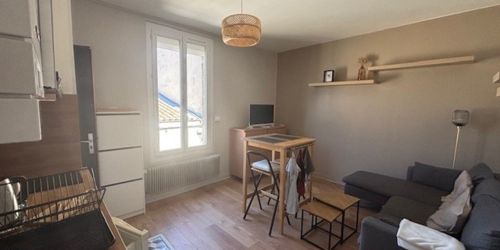 appartement à BORDEAUX (33300)