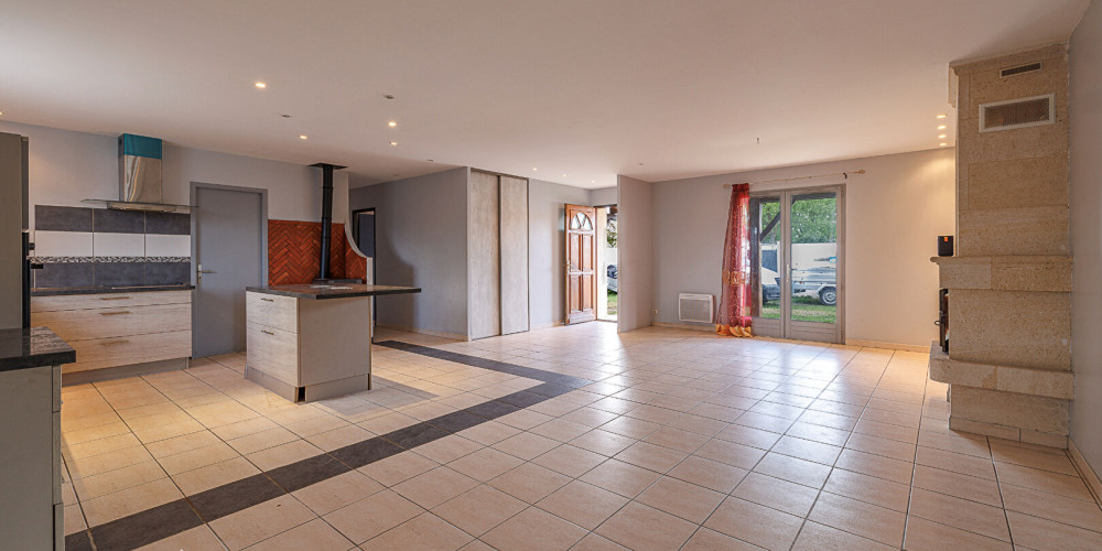 maison à IZON (33450)