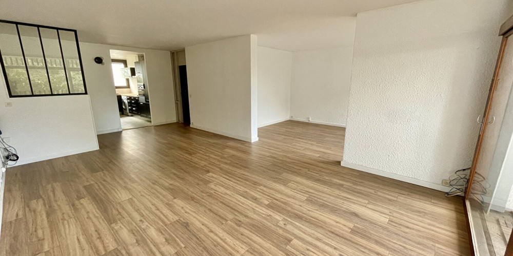 appartement à VILLENAVE D ORNON (33140)