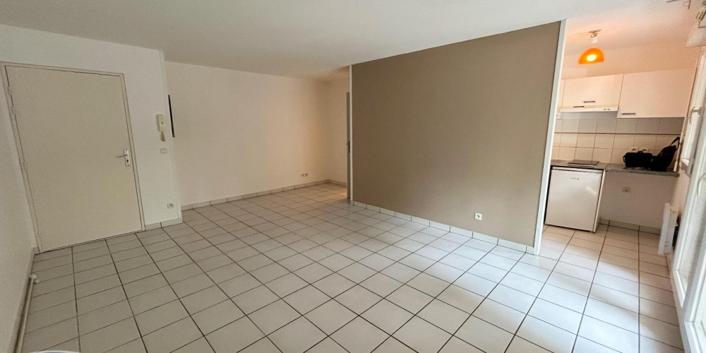 appartement à BORDEAUX (33300)