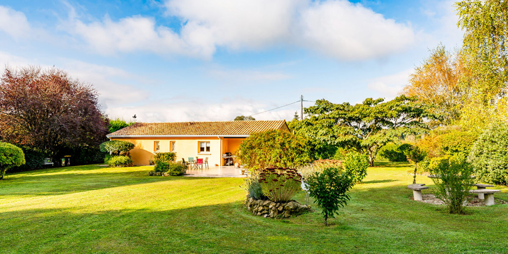 maison à BRANNE (33420)