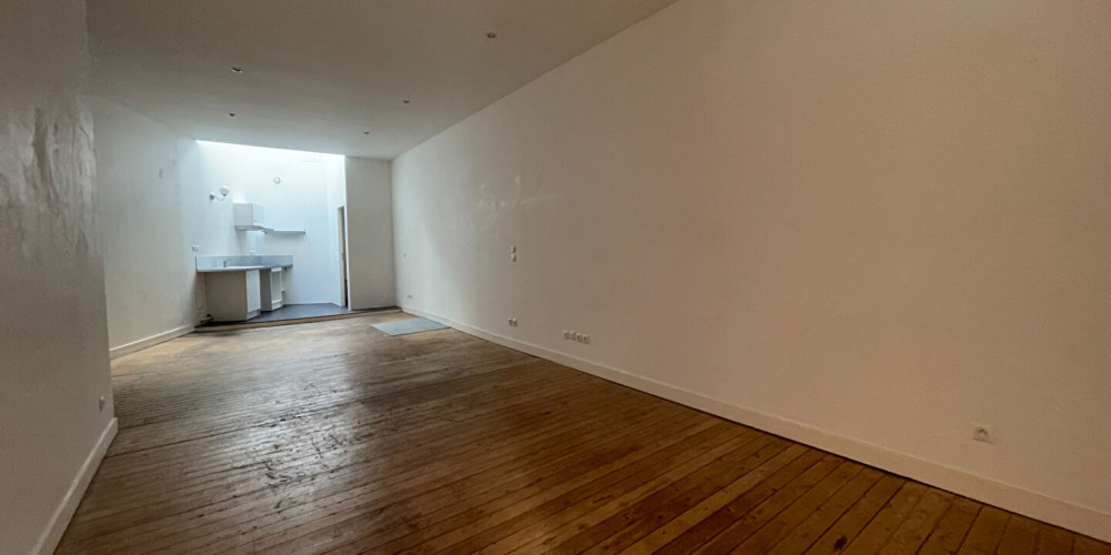 appartement à BORDEAUX (33800)