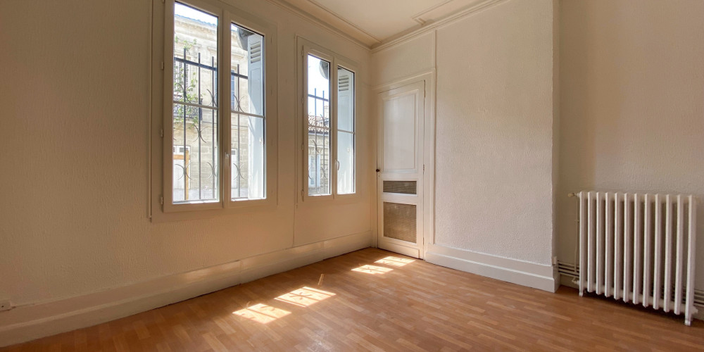 appartement à BORDEAUX (33000)