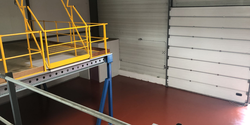 local industriel à YVRAC (33370)