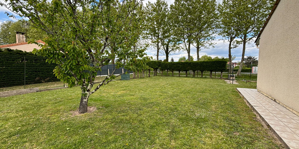 maison à ST DENIS DE PILE (33910)