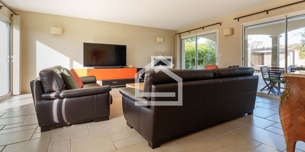 maison à LE TAILLAN MEDOC (33320)