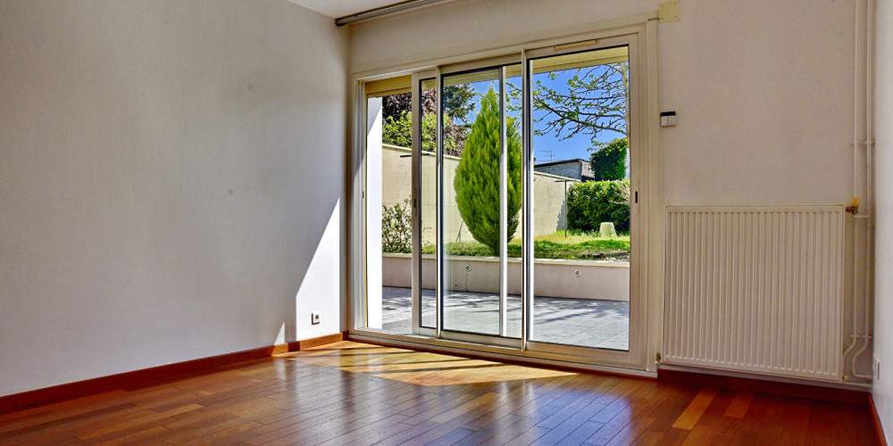 maison à VILLENAVE D ORNON (33140)